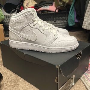 Nike Air Jordan 1 Mid